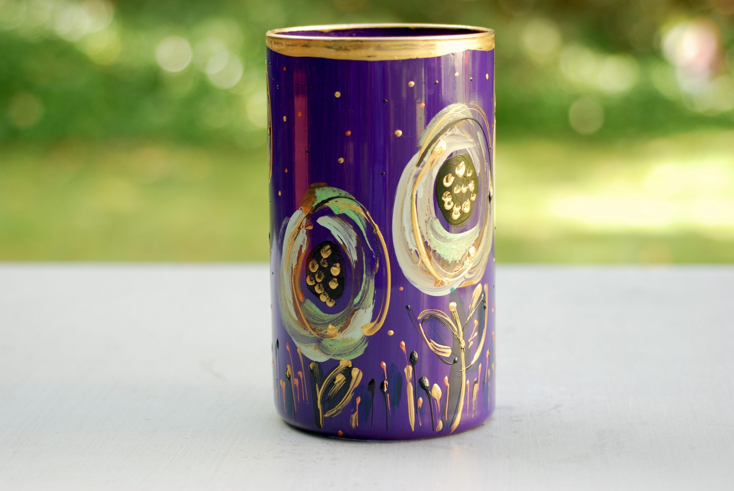 Glazen handbeschilderde cilinder bloemenvaas paars