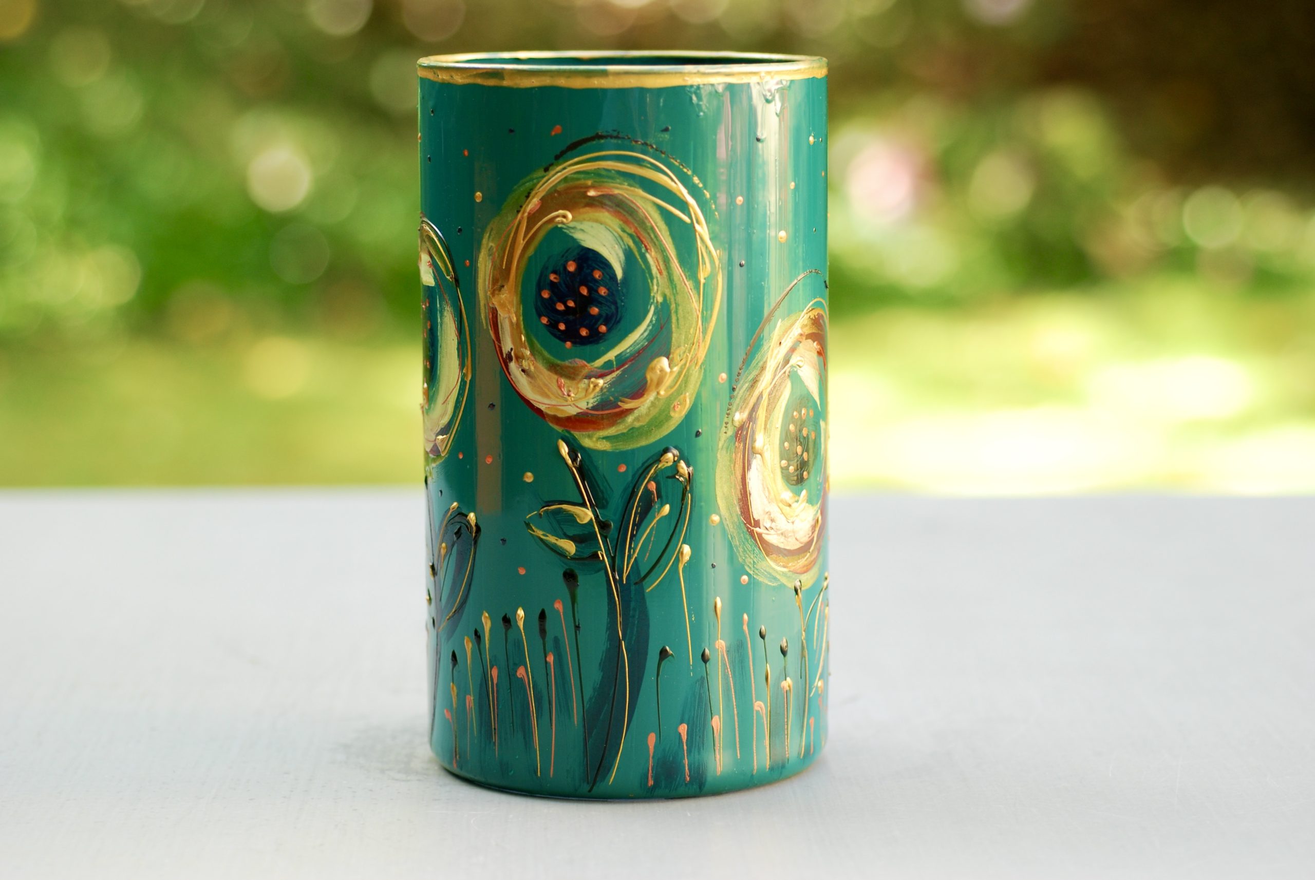 Glazen handbeschilderde cilinder bloemenvaas groen