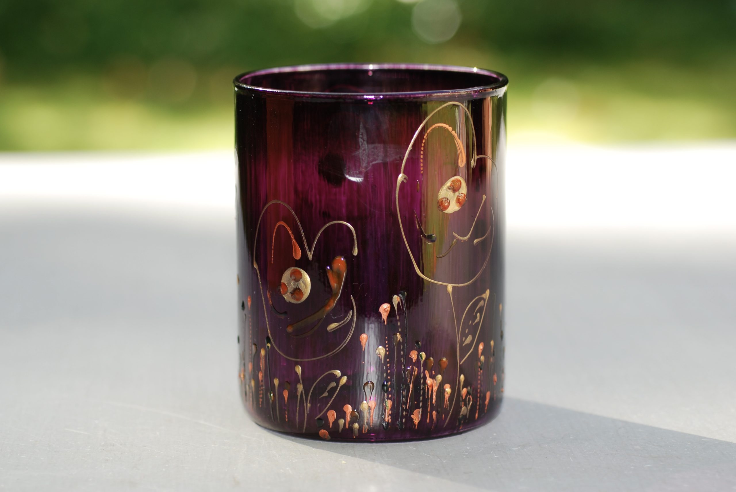 Glazen handgeschilderde bloemenvaas paars